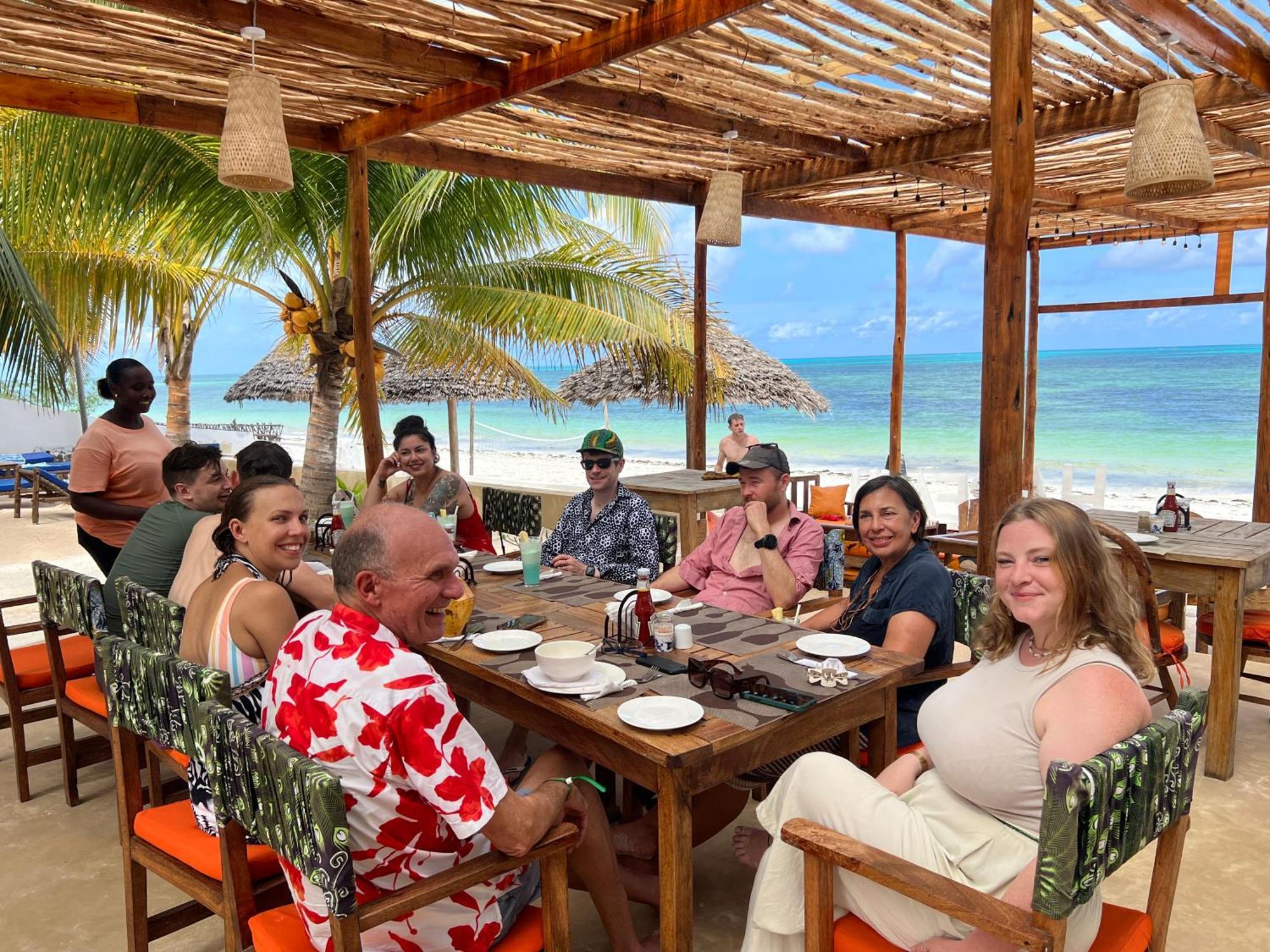 Ha Beach Hotel Zanzibar ジャンビアニ エクステリア 写真