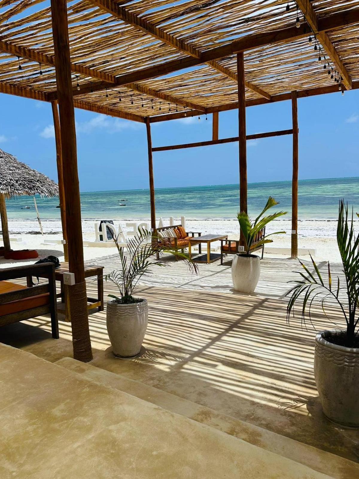 Ha Beach Hotel Zanzibar ジャンビアニ エクステリア 写真