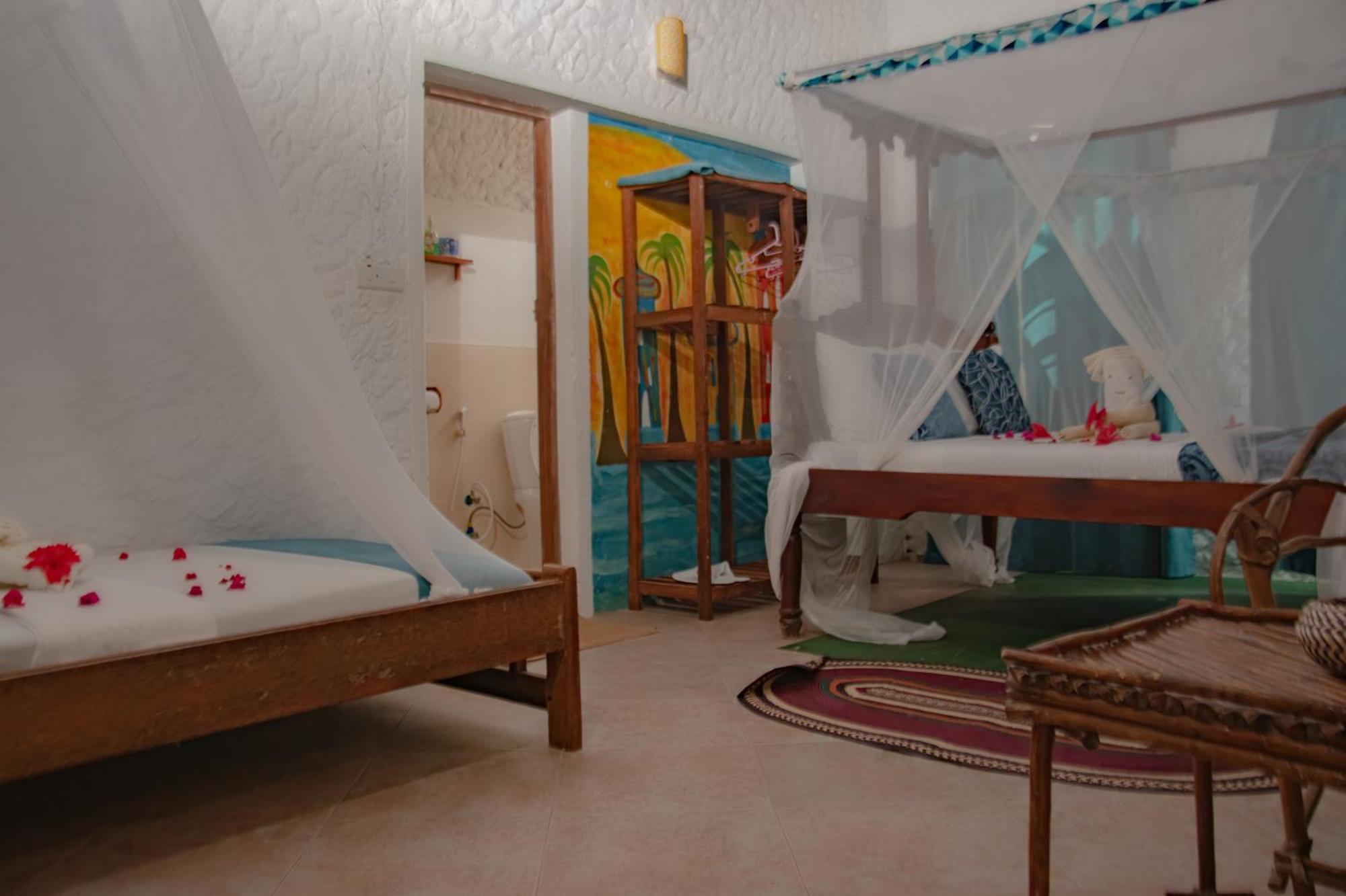 Ha Beach Hotel Zanzibar ジャンビアニ エクステリア 写真