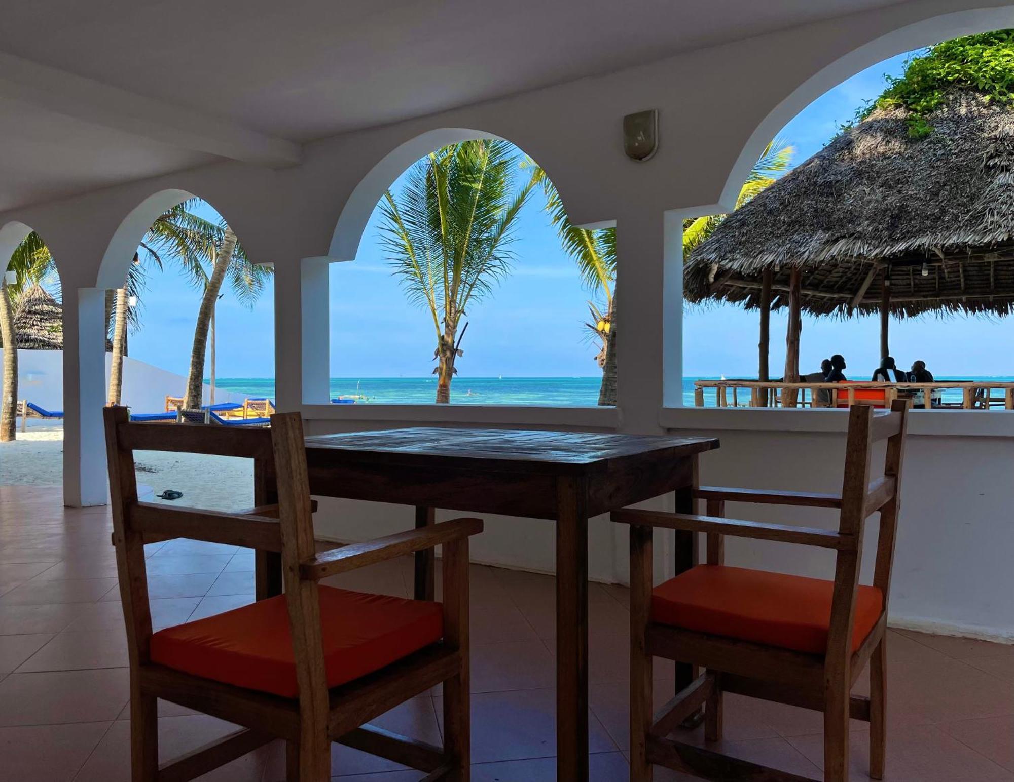 Ha Beach Hotel Zanzibar ジャンビアニ 部屋 写真