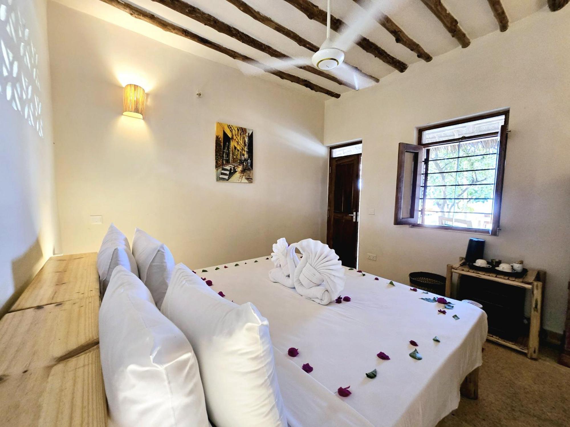 Ha Beach Hotel Zanzibar ジャンビアニ エクステリア 写真